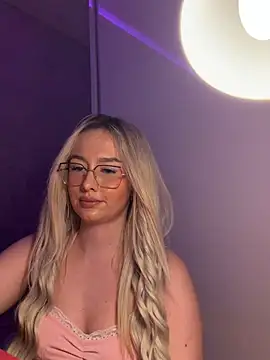 mollyxxx Adlı Modelin Canlı XXX Sohbeti