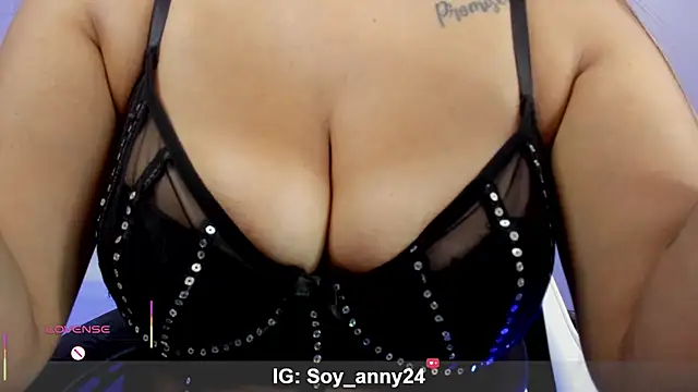 แชท XXX สดของ anny_rouse24