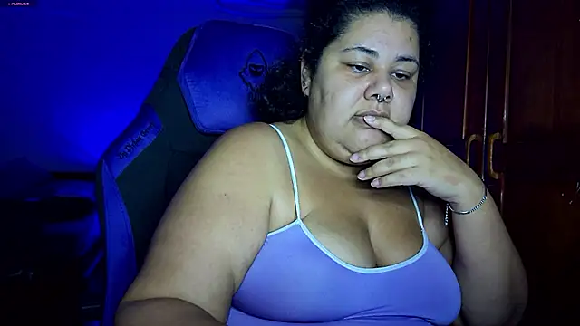 xlatinastar élő XXX-chatje