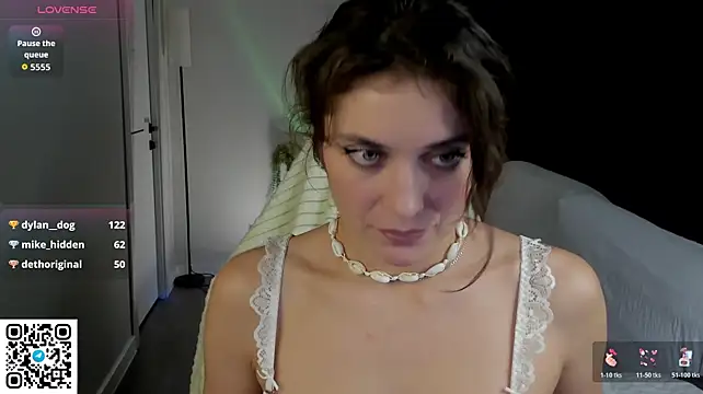 Lola_Dulche Adlı Modelin Canlı XXX Sohbeti