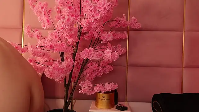 Elliblue's Live XXX Chat
