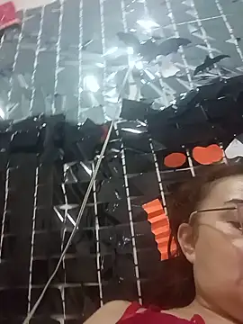 tany90 XXX чат на живо