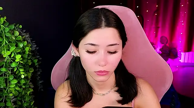 צ'אט XXX בשידור חי של RedMidnight