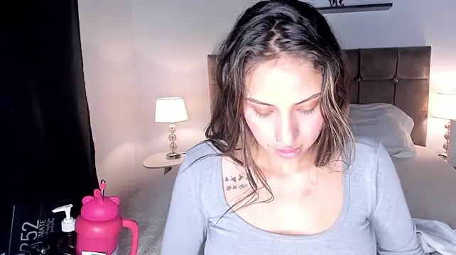 Chat XXX en directo de PauletteSmith