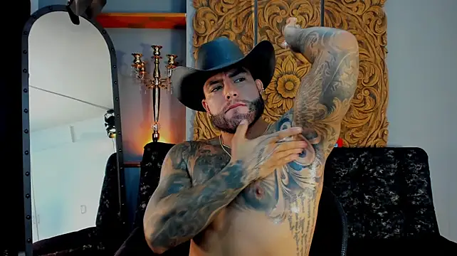 Show modela Aaron_Vega na web-kameri