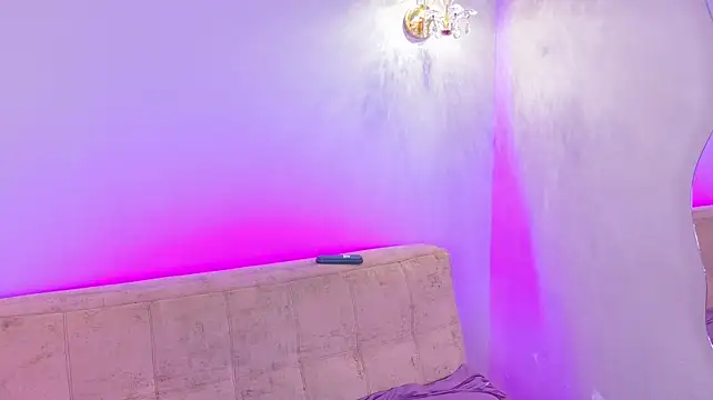 Chat XXX Live BELLA_TENTATION_CR