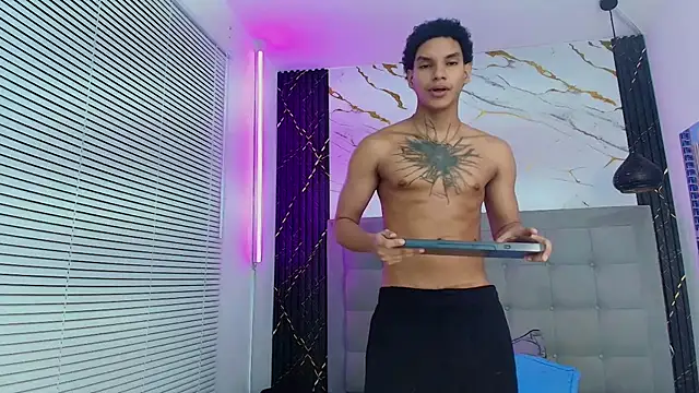 Chat XXX ao vivo de kai_storm77