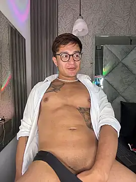 Chatroom XXX en direct de Hassbyd