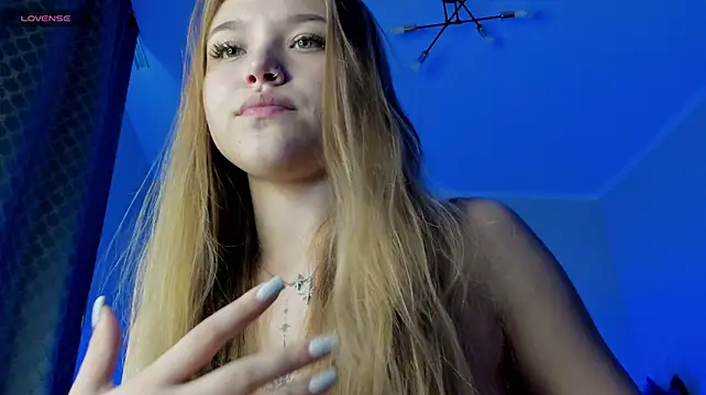 flooora_0's Live XXX Chat