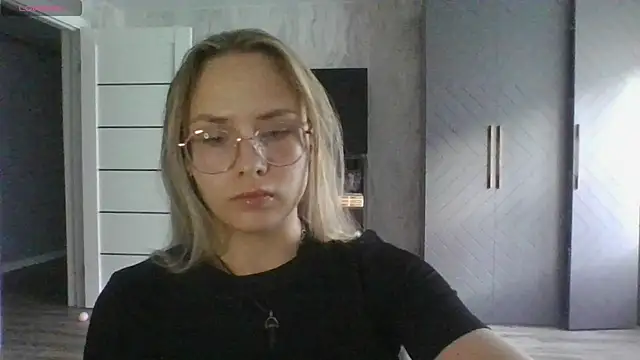 Czat XXX na żywo – Annie_Cohn