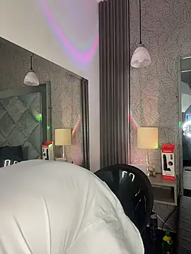 Chat XXX ao vivo de Hassbyd