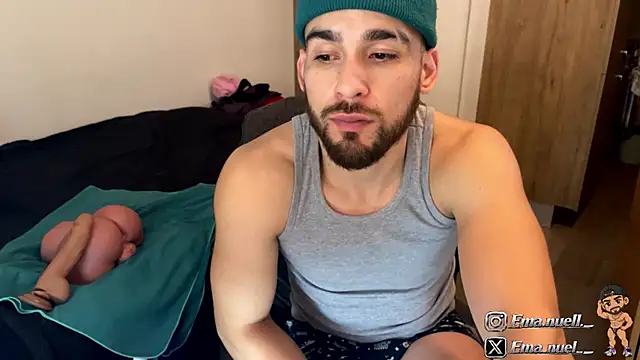 Emanuell__ Live XXX-chat