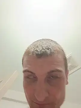 jizzyglizzy92 Chat XXX in diretta