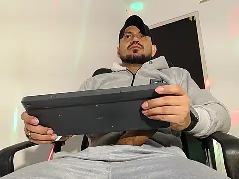 Онлайн чат XXX AlphaDripXL_
