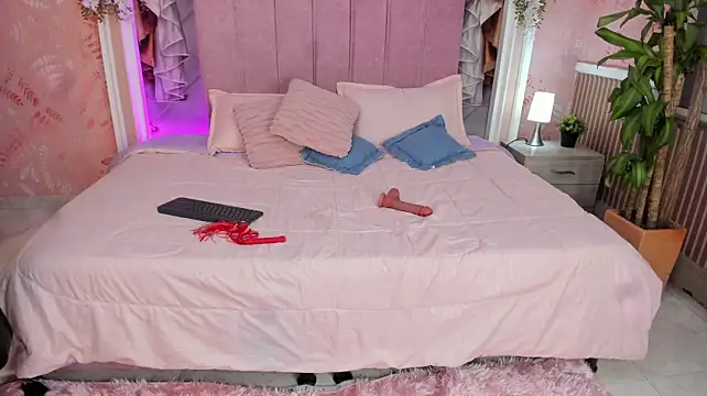 max_hunter1 Adlı Modelin Canlı XXX Sohbeti