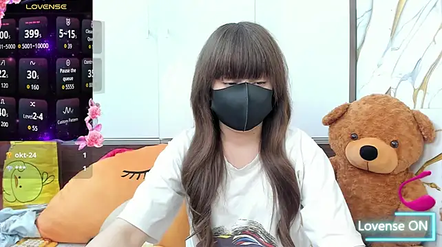 Runarunapi_Chan Chat XXX in diretta