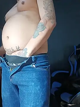 צ'אט XXX בשידור חי של DickMasterfindom