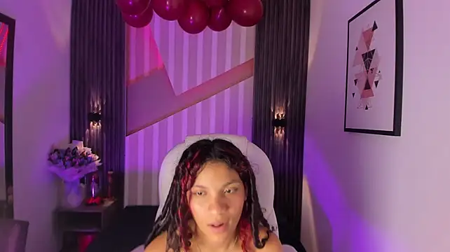 Chat XXX ao vivo de LittleeStar