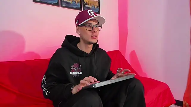 Vlad__night's Live XXX Chat
