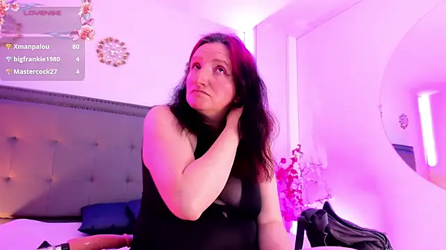 CloeMature Chat XXX in diretta