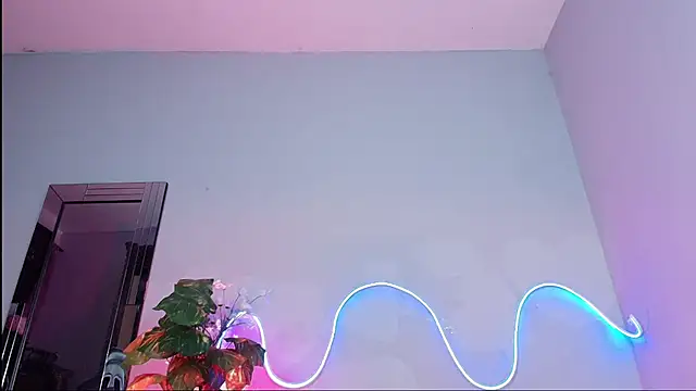 GiordanaPinooのライブXXXチャット