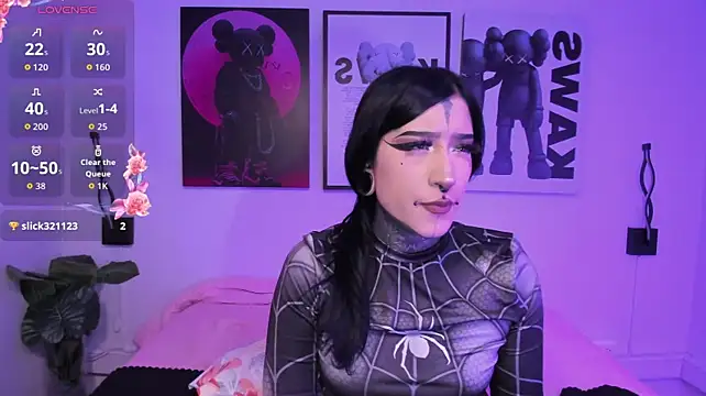Chat +18 de Kat_VonDe ao vivo
