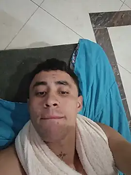Cris-h's Live XXX Chat