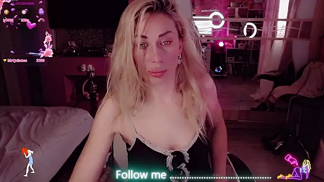 AnnieGOld_'s Live XXX Chat