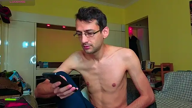 Онлайн чат XXX HungEddy
