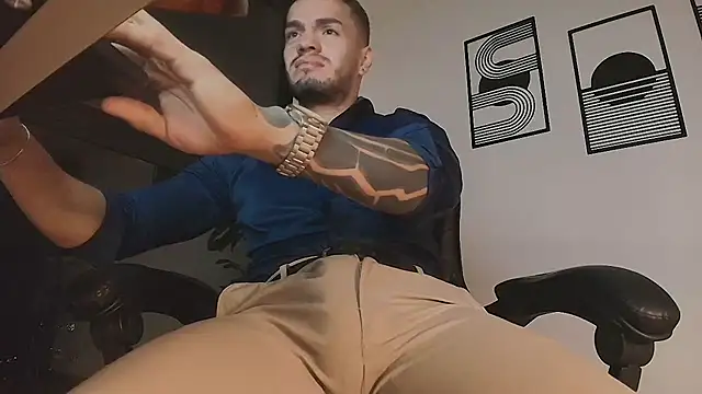 ALPHA_DOMINUS_: απευθείας συνομιλία ΧΧΧ