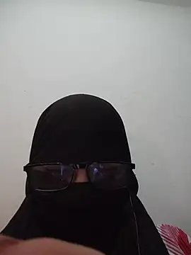 Chahrazad-46's Live XXX Chat