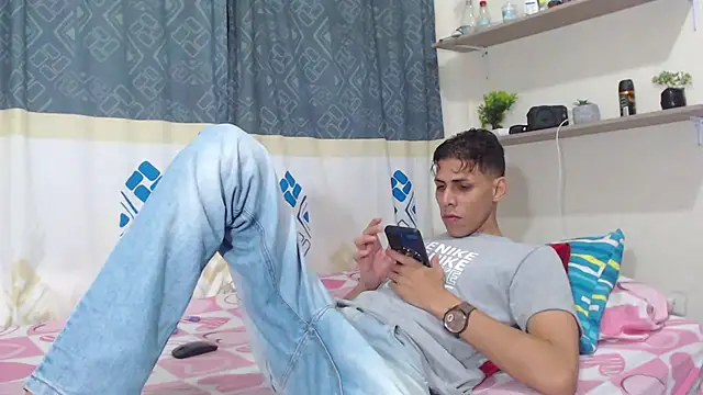 Chat XXX Live kingfm