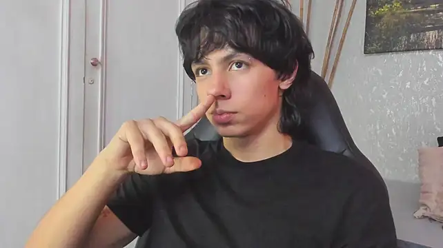 Онлайн чат XXX Tyler_durten