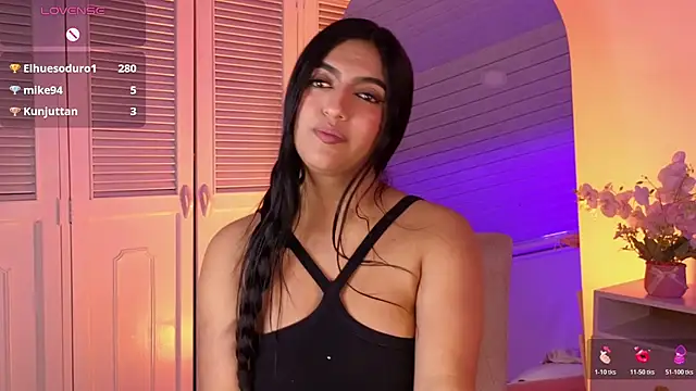 دردشة Sara_Blazee الجنسية المباشرة