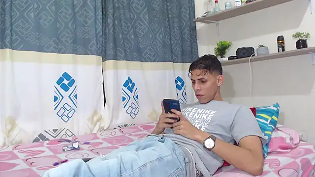 kingfm XXX чат на живо