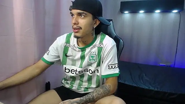 Chat XXX ao vivo de Tayson_Hot