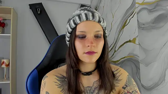 AnnyThompson_ Live XXX-Chat