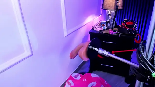 Giialove's Live XXX Chat