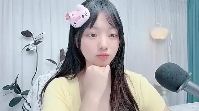 Winnie666999 Adlı Modelin Canlı XXX Sohbeti