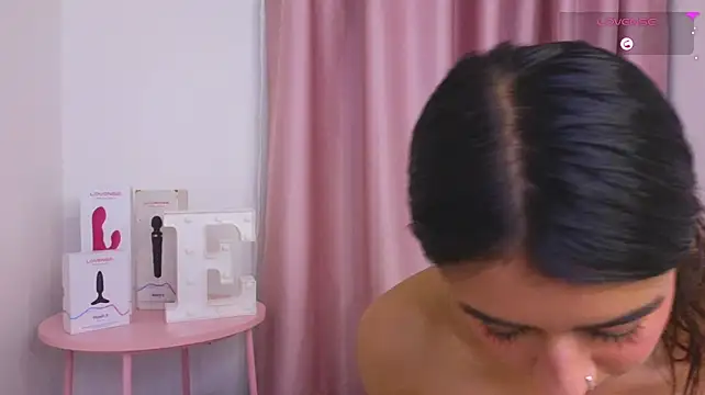 Emiily_Scott1's Live XXX Chat