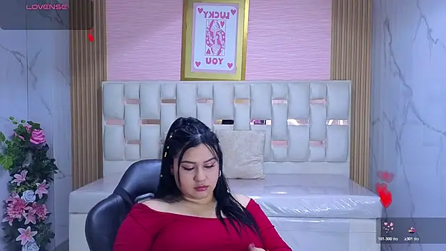Zarath_tf's Live XXX Chat