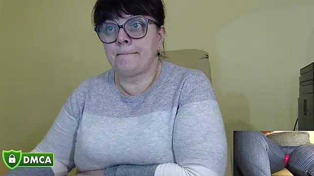 XXX chat uživo modela BrandiOhNight