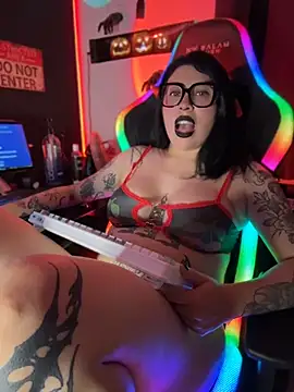 Draculona-666's Live XXX Chat
