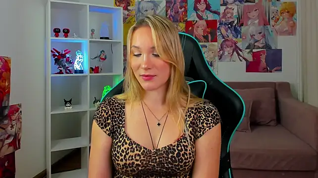 ElaraVoltage – Live XXX-chat