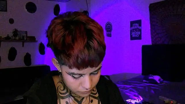 alex_one888 Adlı Modelin Canlı XXX Sohbeti