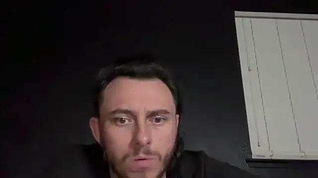 hungandcloudy's Live XXX Chat