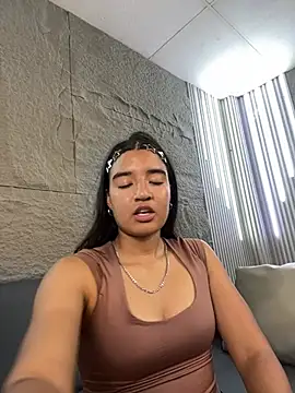 Almilu's Live XXX Chat