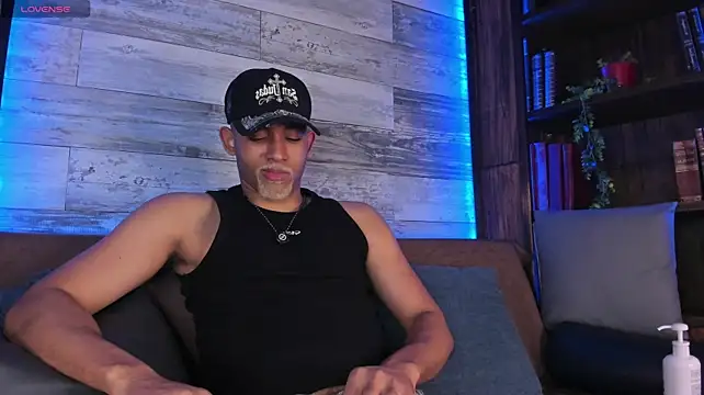 B_Wild live XXX chat