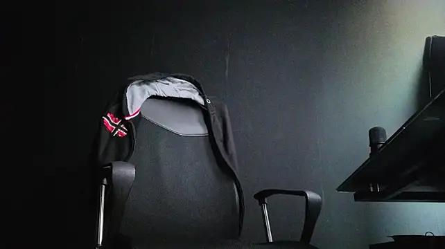 FelixStarkk – Naživo XXX chat