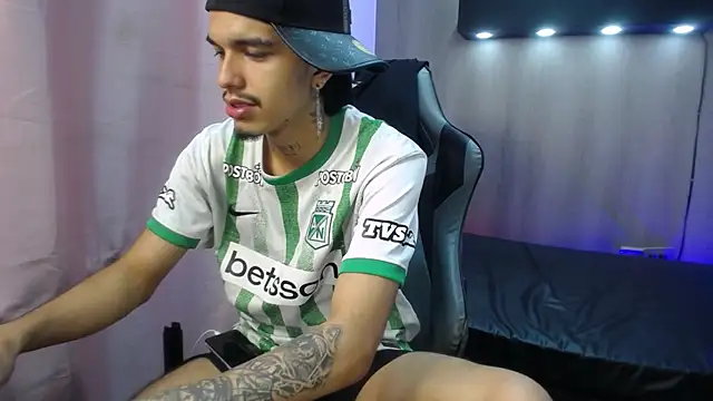 Tayson_Hot's Live XXX Chat